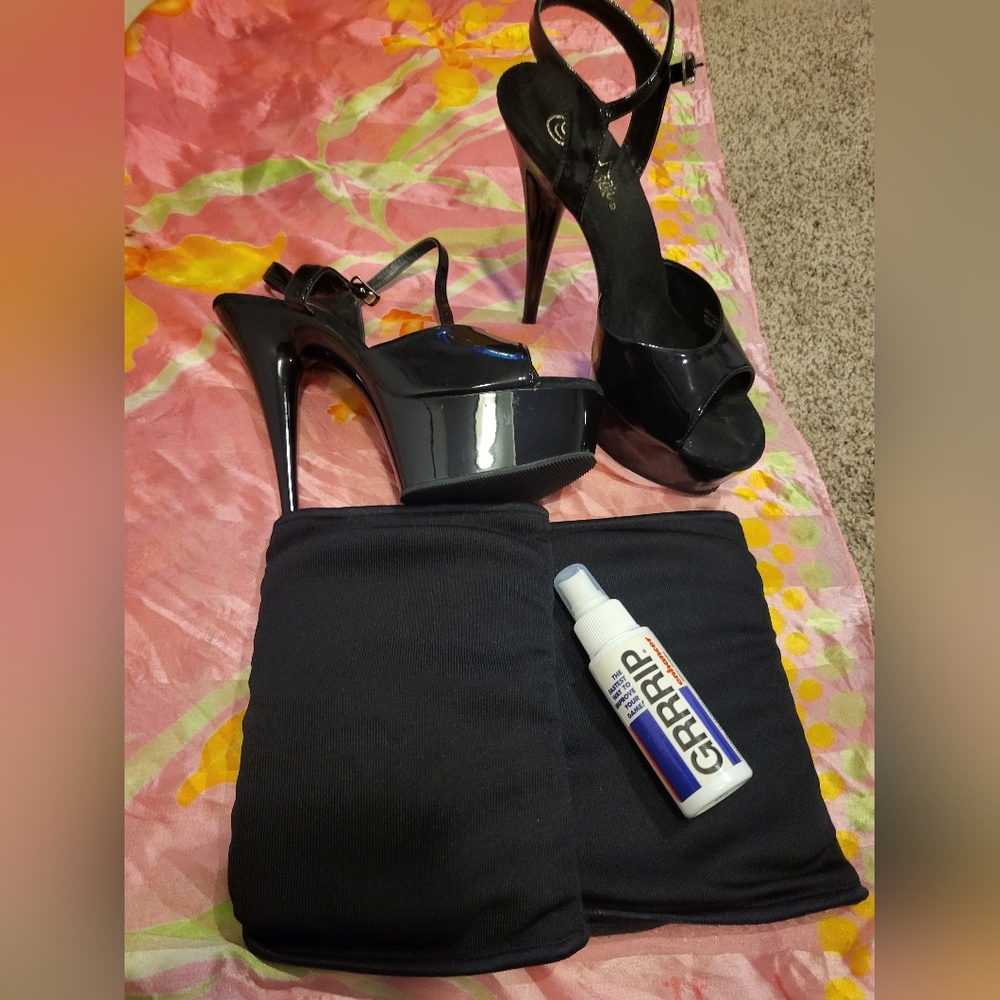 Pole Dancing kit (shoes, knee pads, grip spray)